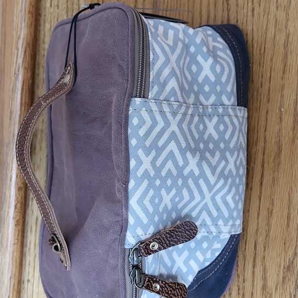 Myra X Design Shaving Bag - Picture 3 of 6